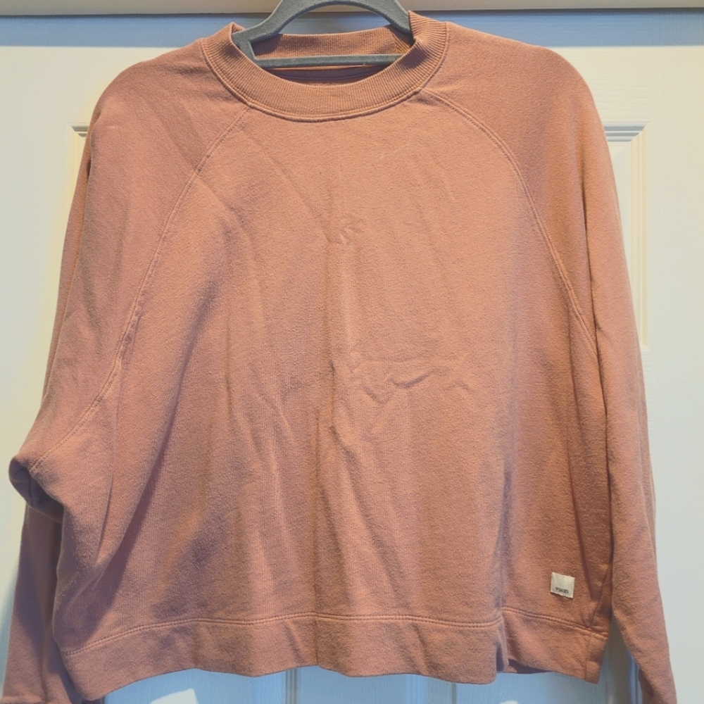 Vuori crew neck sweatshirt